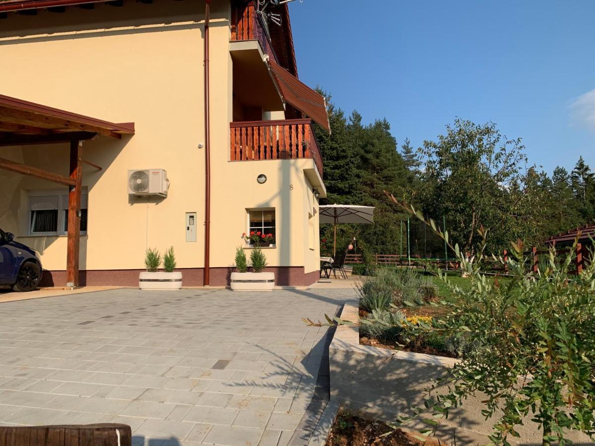 Apartman Korina Otocac Exterior photo